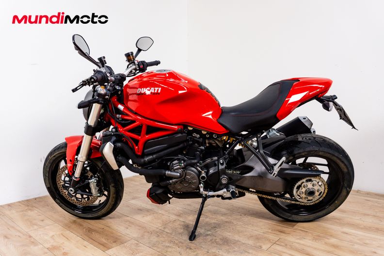 Motorbike image 5