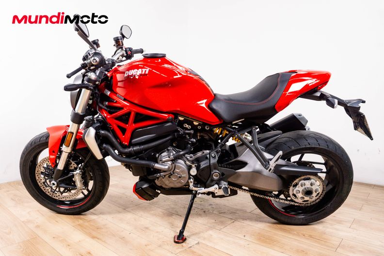 Motorbike image 5