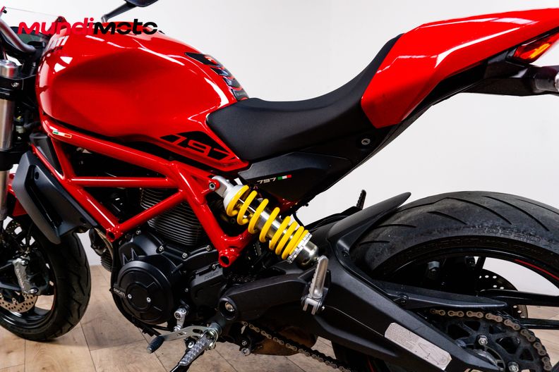 Motorbike image 8