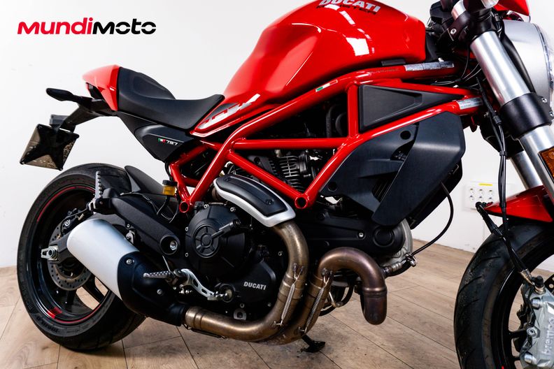 Motorbike image 4