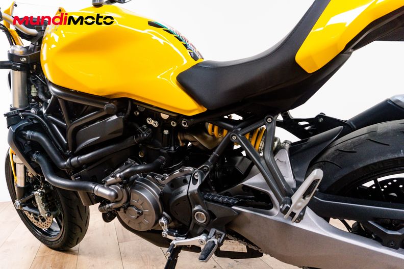 Motorbike image 8