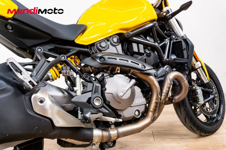 Motorbike image 3