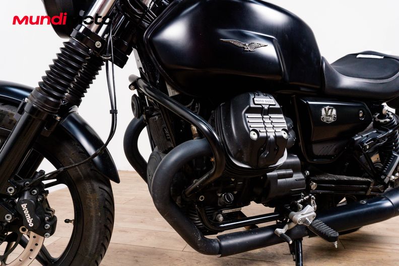 Motorbike image 9