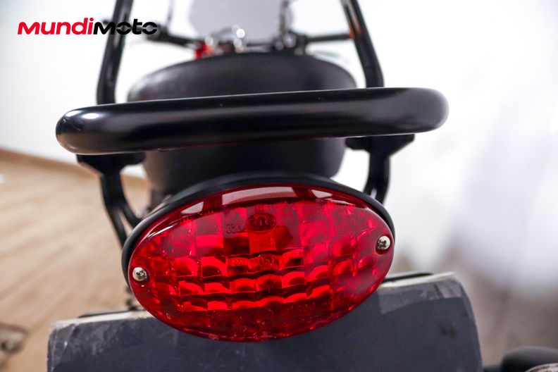 Motorbike image 9