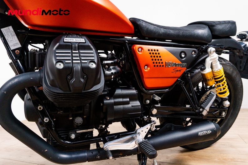 Motorbike image 9