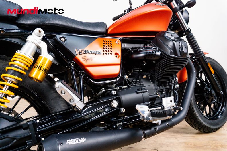 Motorbike image 3