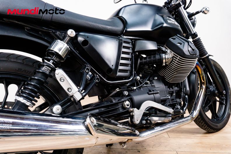 Motorbike image 3