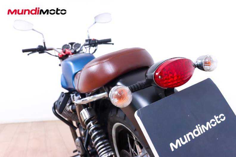 Motorbike image 9
