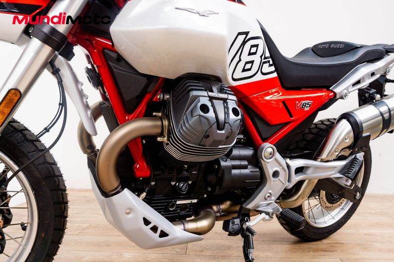 Motorbike image 9